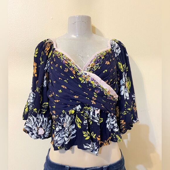 Free People Tops - free people short blouse size xs‎.
